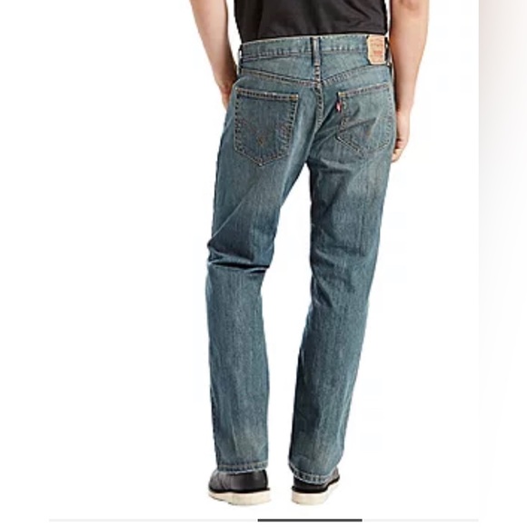 Levi Strauss No. 559 Men’s Straight Leg Relaxed Fit Jeans, Size 48x32 - Picture 3 of 8
